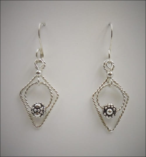 DKC-770 Earrings, Silver, Diamond, Circle, Bali Be at Hunter Wolff Gallery